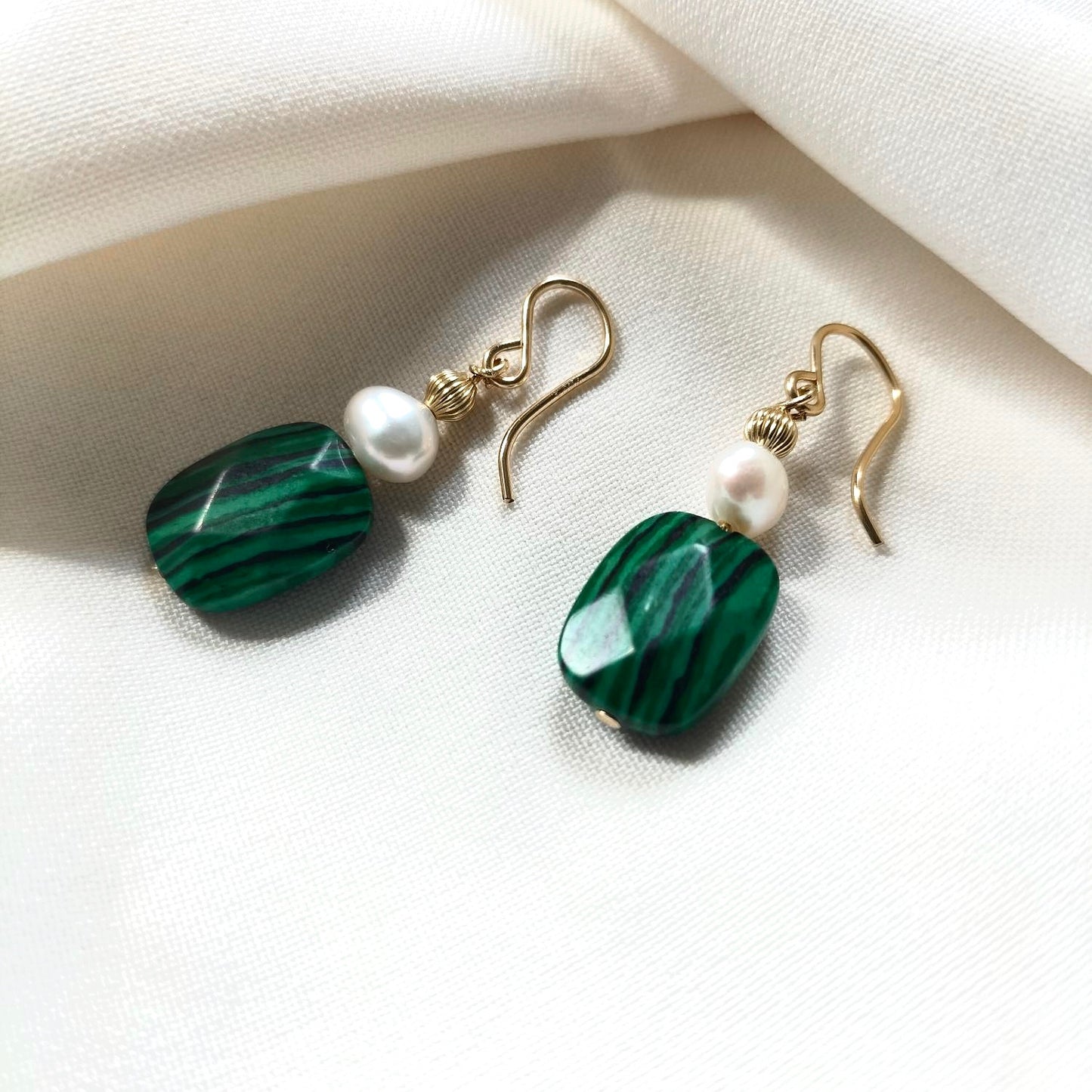 Malachite Pearl earrings