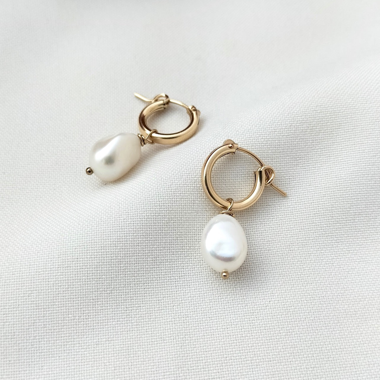 Baroque Pearl Hinged Hoop earrings