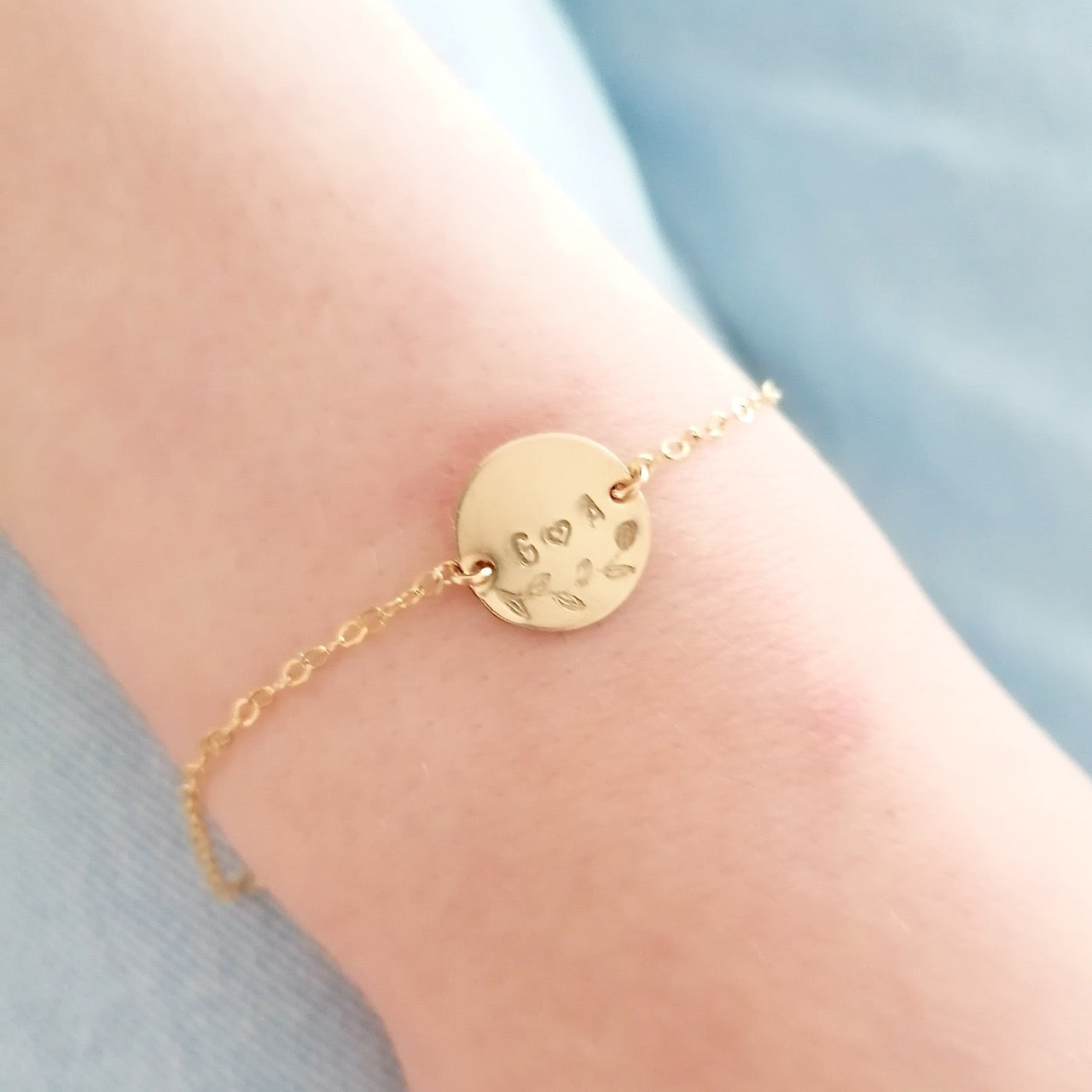 Personalised gold botanical bracelet