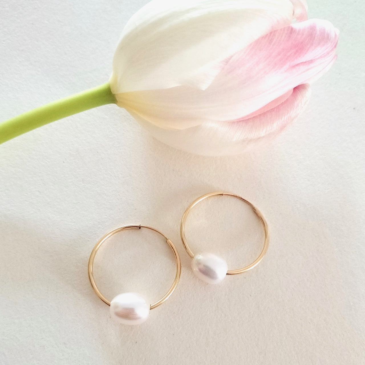 Gold Hoop earrings with pearls