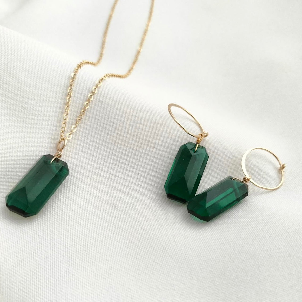 Green emerald quartz jewellery