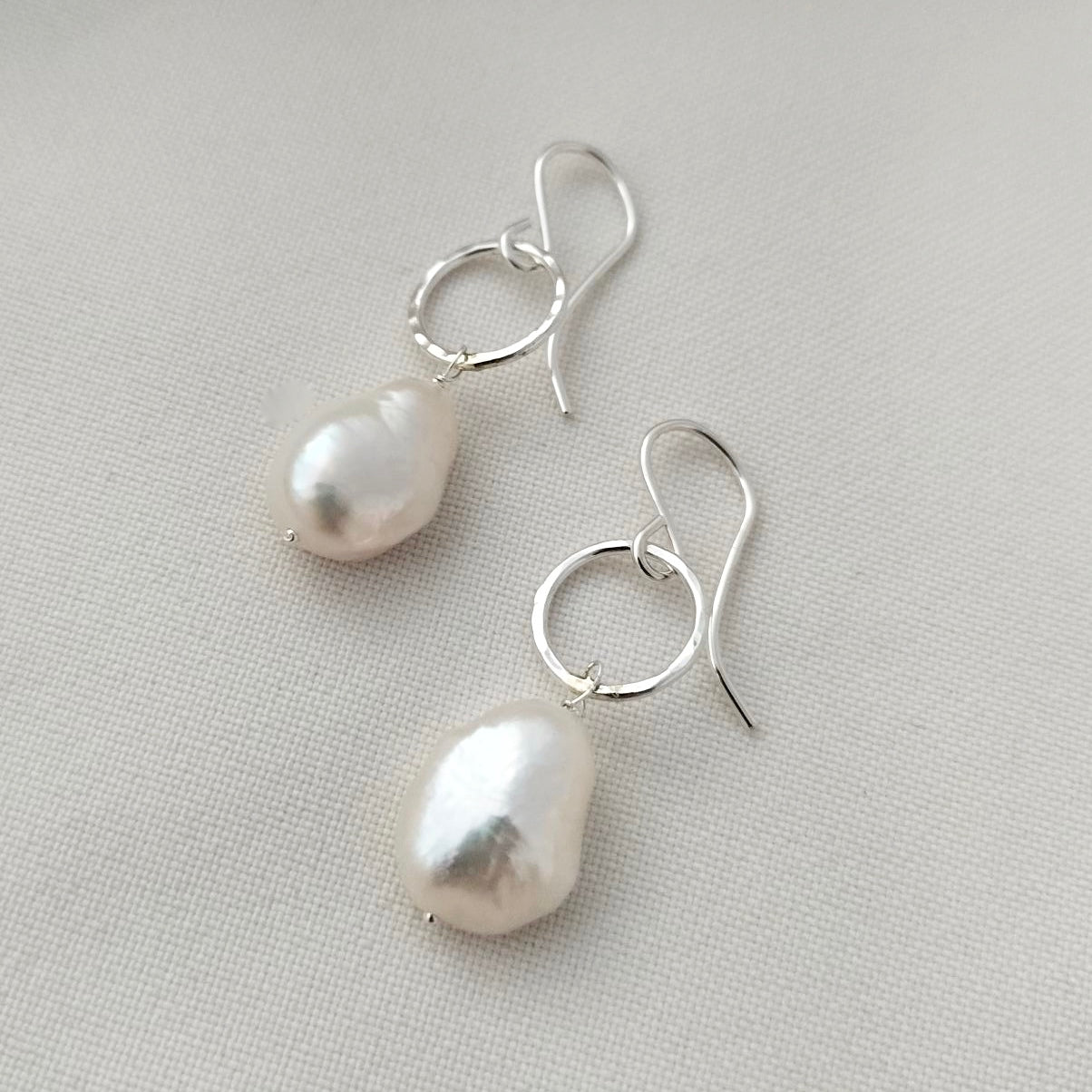 Silver circle and pearl earrings