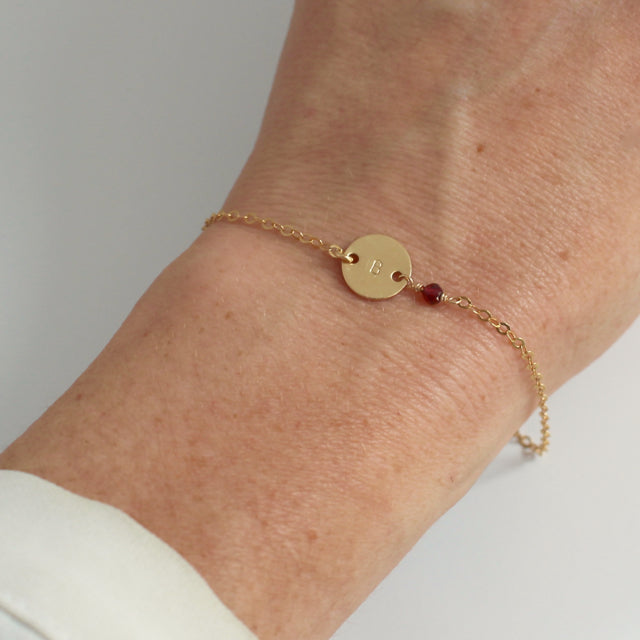 Gold Birthstone bracelet - January - Garnet