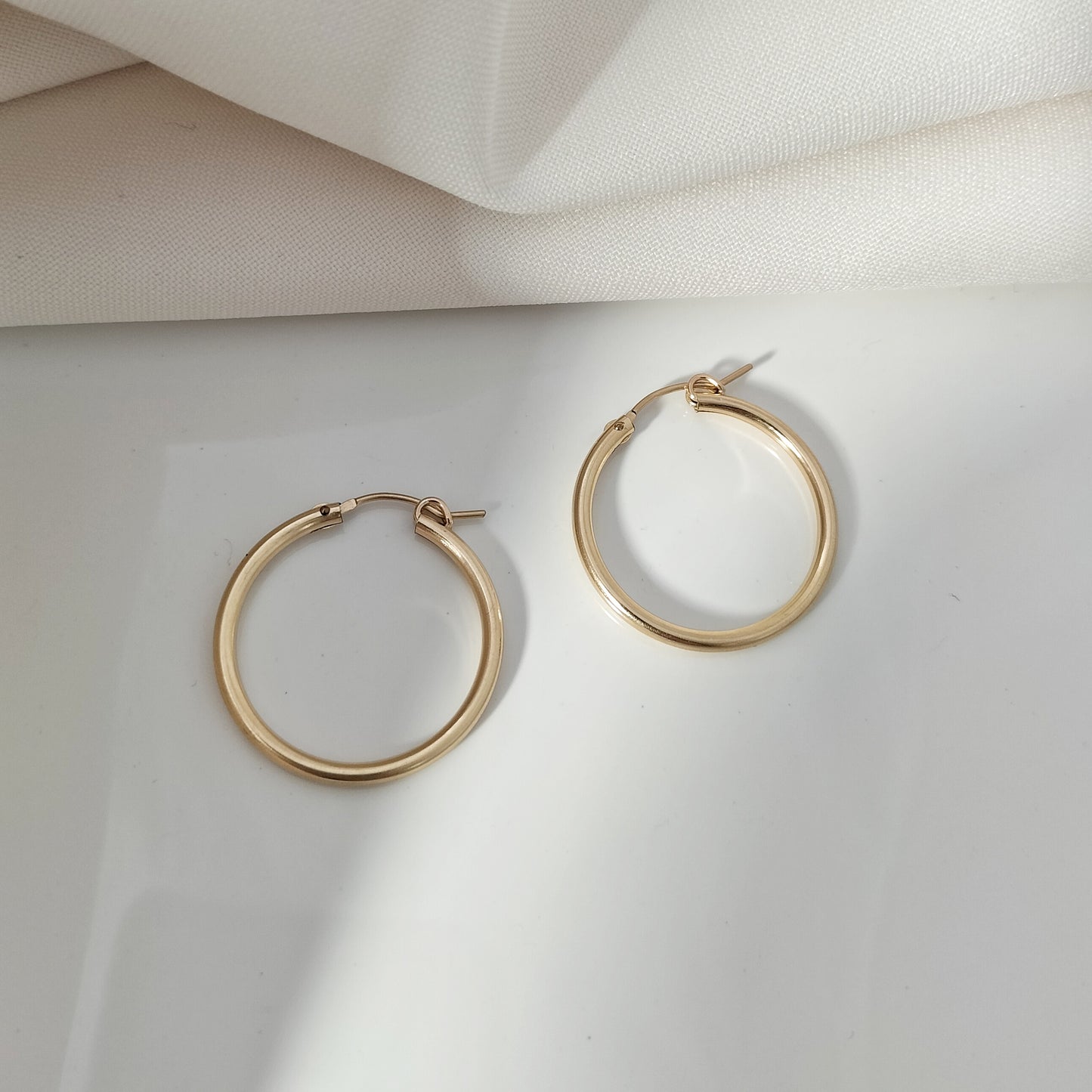 Gold Hinged Hoop earrings - Large