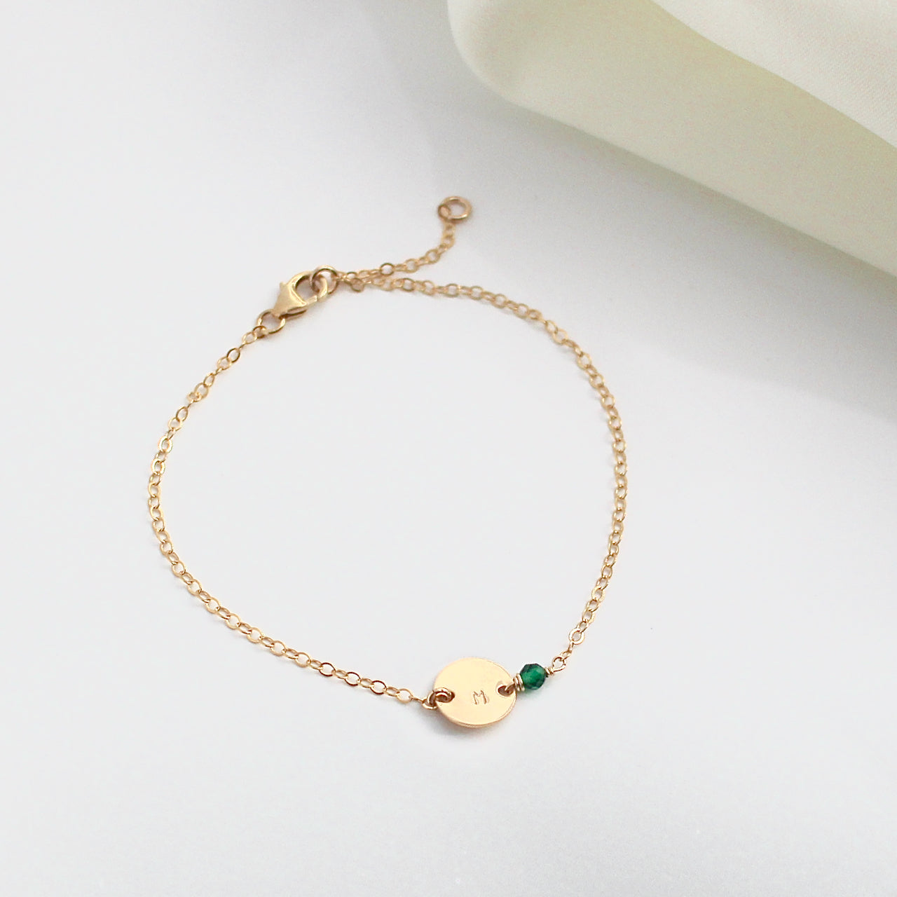 Personalised Gold Birthstone bracelet - May - Emerald