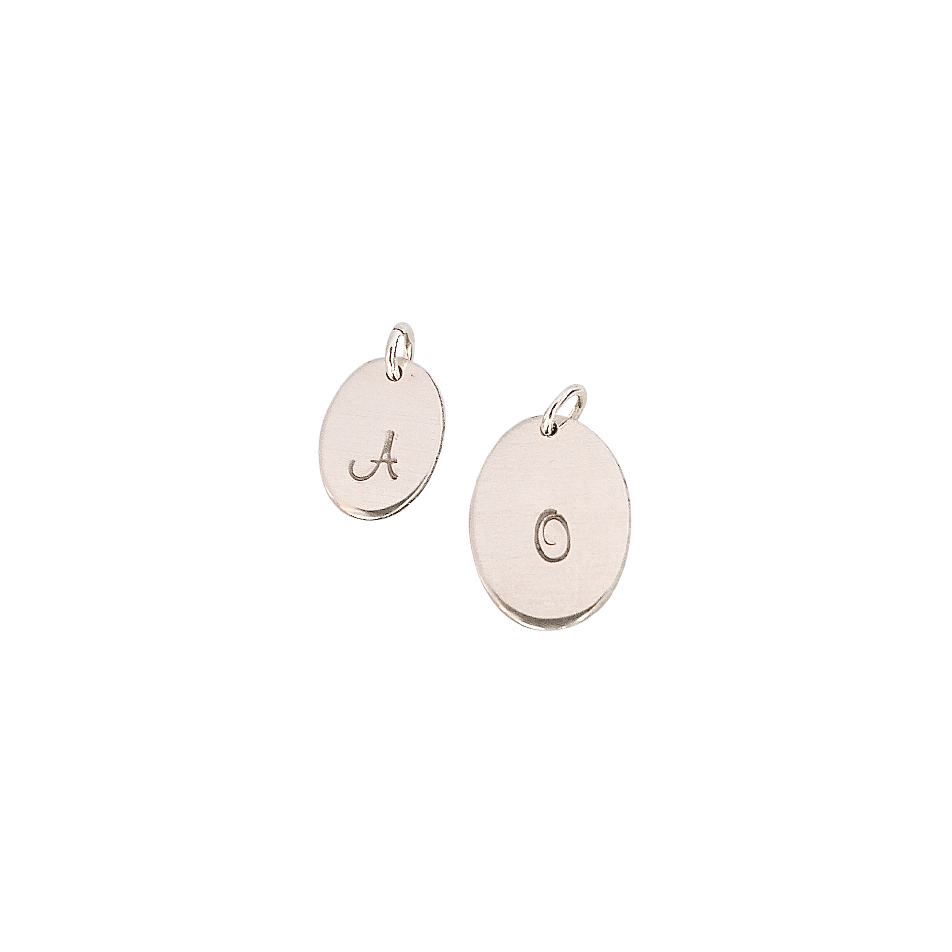 individual silver oval pendant